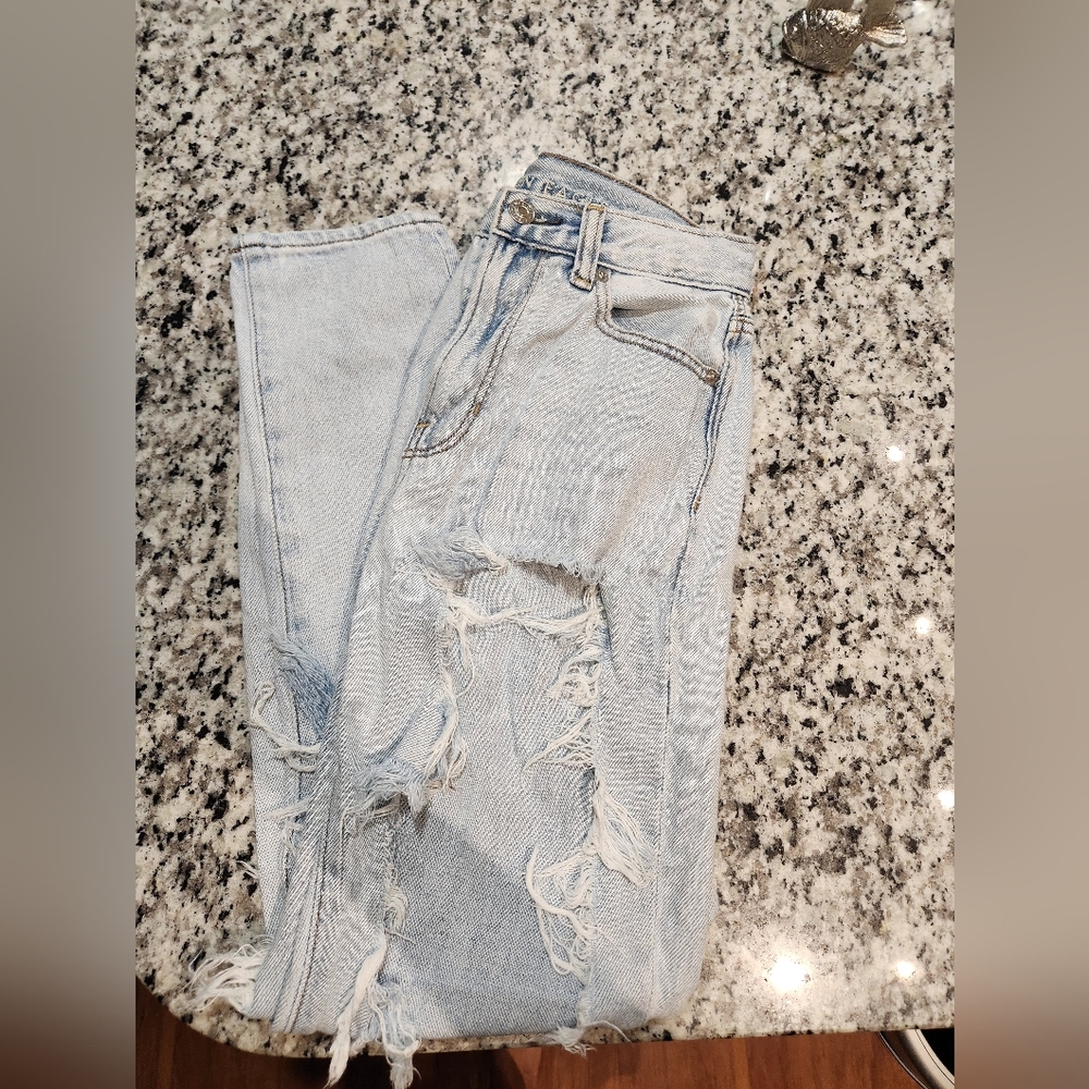 American Eagle distressed jeans in light wash